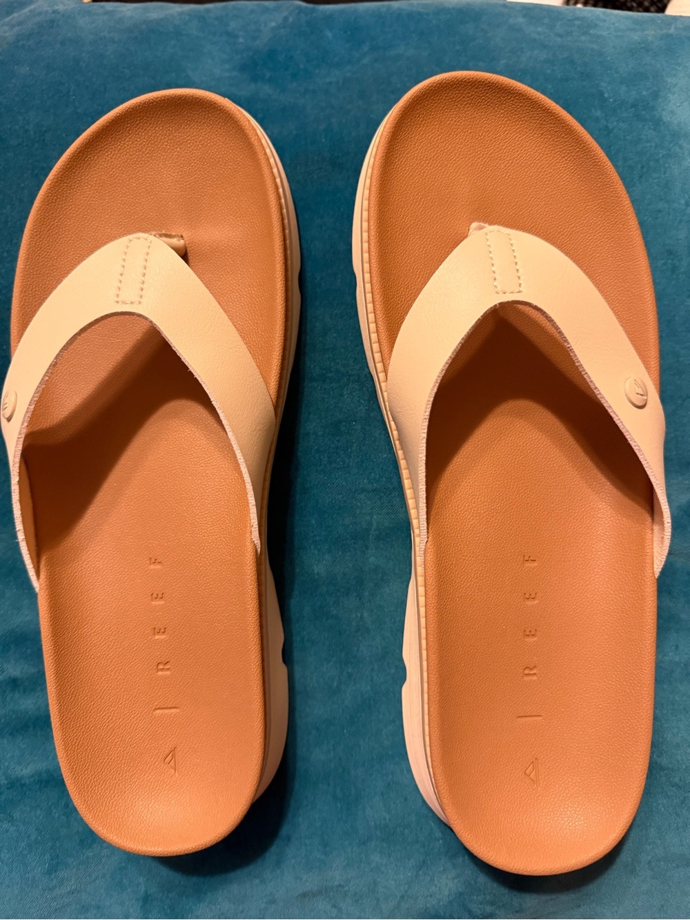 Reef Women's Tan & Cream Vista Luxe Vivianahh